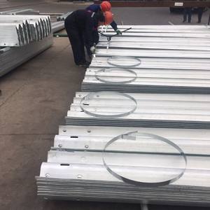 Preços de fábrica Alta qualidade Crash-Proof Traffic proteção W Feixe Galvanizado Guardrail Rodovia Segurança Rodoviária Barreira - Product Image 4