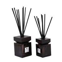 Bouteilles diffuseurs d'arômes en verre sérigraphiées en forme de bouteille, modèle 22, fabriquées en Chine, pour bâtonnets diffuseurs sans flamme, chambre à coucher, vente en gros