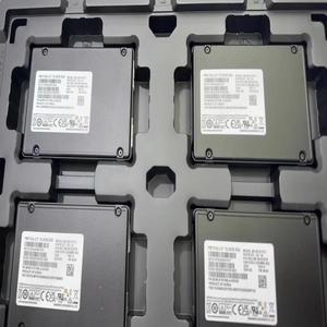 Unidad de estado sólido HORNG SHING usada MZWLR15THBLA-00AG8 PM1733a U.2 15.36T 6Gbps SSD - Product Image 2