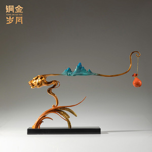 Figura de Tigre de Latón Lleno de Prosperidad, Decoración Metálica Creativa Moderna para Sala de Estar, Regalo de Año Nuevo Chino, de Copper Art Workshop - Product Image 2