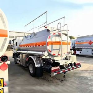 Camion-citerne JAC 5 tonnes 5 m³ à bonnes performances pour la distribution de carburant et le transport de pétrole à vendre - Product Image 3