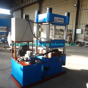 Machine de vulcanisation de bandes d'étanchéité en caoutchouc - Product Image 2