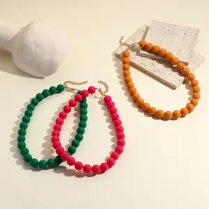 2023 tendances femmes boule collier mode clair acrylique résine perles chaîne collier en gros pour les filles