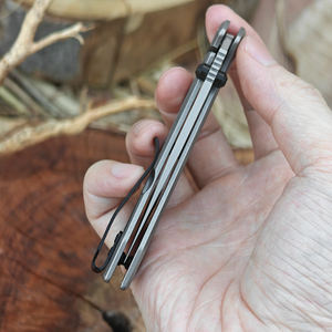 سكين قابل للطي محمول للبيع بالجملة بمقبض فولاذية مخصص 8cr13mov نصل جيب خارجي للبقاء على قيد الحياة للتخييم - Product Image 4