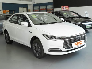 Nouvelle Arrivée 2025 B-YD Q-in Nouvelle Énergie Édition Standard 450KM Berline Compacte 5 Places Purement Électrique Longue Portée Confortable Stable - Product Image 2
