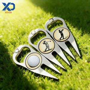 Outil de réparation de divots de golf en métal personnalisé, impression UV laser émaillée avec marqueur de balle magnétique, <span class=keywords><strong>accessoire</strong></span> de golf - Product Image 1