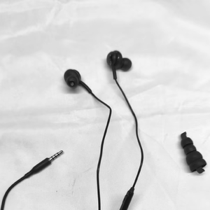 Écouteurs antibruit de type C avec micro pour Samsung, écouteurs filaires avec interface USB de type C pour une meilleure expérience audio - Product Image 3
