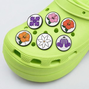 Chaussures <span class=keywords><strong>de</strong></span> football breloques pour sabots chaussures décoration personnalisée Pvc chaussure dentelle breloques sabots personnalisés breloques en gros - Product Image 4