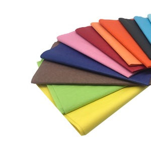 Papel de seda de colores reciclable y ecológico para empaques de regalos sostenibles, recuerdos de boda y manualidades de decoración del hogar. - Product Image 1
