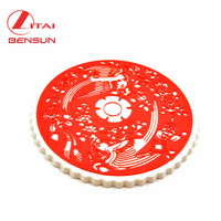 Sous-verre de table en PVC/silicone souple, personnalisé, en forme de fleur rouge arrondie, pour vente en gros