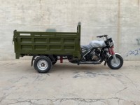 Tricycle motorisé à 3 roues à carrosserie ouverte, robuste, 200 cm³, à essence, avec une charge utile de 400 kg pour un transport et une livraison efficaces