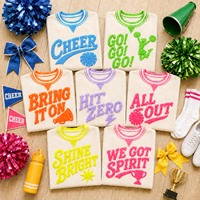 Patch de cheerleader en chenille fluorescente, développé en usine, à thermocoller, divers motifs pour vêtements de fête par EYD