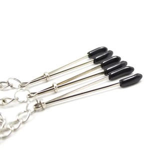 Jouet BDSM pour adultes : pince à tétons avec longue chaîne et trois têtes pour femmes et couples, jeu coquin en fer/étain ou ruban - Product Image 6