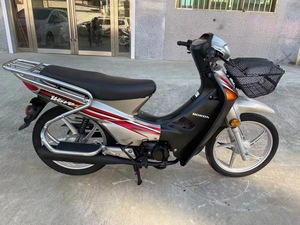 Motocicleta de gasolina de dos ruedas estándar Weiwu 100cc de alta calidad, <span class=keywords><strong>usada</strong></span>, de 4 tiempos, refrigerada por aire, 100cc, tipo Underbone/Cub, para carreras. - Product Image 4