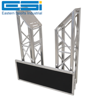 ESI Nouvelles Tendances TUV Table de DJ en treillis d'aluminium en V avec étagères surélevées pour moniteur et présentoirs de treillis d'éclairage