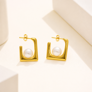 Boucles d'oreilles clous géométriques en acier inoxydable plaqué or 14 carats sous vide, imitation perle carrée ouverte - Product Image 1