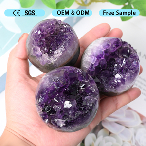 Sfera di Ametista Geode con <span class=keywords><strong>Sorriso</strong></span> Aperto, Pietre Curative di Alta Qualità, Lavorazione Artigianale Unica, Ideale come Regalo - Product Image 5