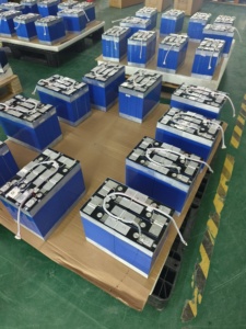 Baterai Lithium Iron Phosphate 24V 100Ah 25.6v Deep Cycle Isi Ulang untuk Sistem Energi Surya - Product Image 5