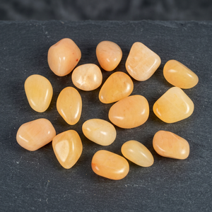 Piedras de cristal de citrino pulido de forma libre para decoración del hogar con temática de Feng Shui - Product Image 5