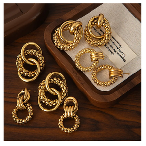 Punk métal Simple torsadé rond grandes boucles d'oreilles mode or argent couleur boucles d'oreilles femmes bijoux pour cadeaux en gros de l'inde - Product Image 4