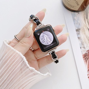 IVANHOE Luxury Famale <span class=keywords><strong>Band</strong></span> per Apple iWatch 7 SE 6 5 4 3 38 40 42 44 45 cinturino donna Charms bracciale in metallo e pelle - Product Image 3