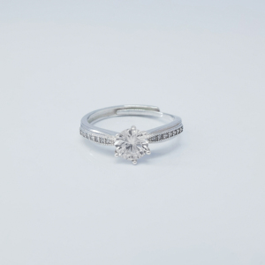 Bague de fiançailles romantique en argent 925 avec zircon, sertissage à six griffes, maintient solidement la pierre principale, motif trapézoïdal, petits diamants - Product Image 5