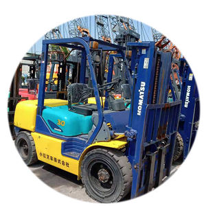Chariot élévateur diesel Komatsu FD30 de 3 tonnes 4x4 d'occasion de haute qualité, élève jusqu'<span class=keywords><strong>à</strong></span> 3 mètres, idéal pour la restauration - Product Image 3