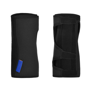 Soporte de Muñeca con Soporte de Aluminio, Transpirable, Elástico y Ajustable para Deportes y Esguinces, Talla Adulto - Product Image 3