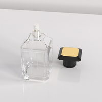 Flacon de parfum rectangulaire vide en verre transparent premium de 30 ml, 50 ml, 100 ml avec pulvérisateur à pompe sérigraphié et sertissage