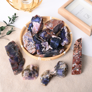 Prix d'usine Pierres de guérison et cristal poli à la main Agate bleue fleur de cerisier Décoration en cristal de forme libre - Product Image 2