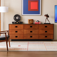 Meuble TV multifonctionnel de style rétro avec portes à panneaux, meuble de rangement sur pied pour salon, style Mid-Century, avec tiroirs