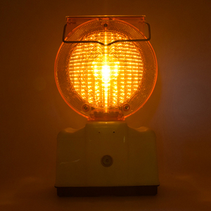 ไฟกั้นจราจร LED พลังงานแสงอาทิตย์ กันน้ำ สำหรับแผงกั้น PC - Product Image 1
