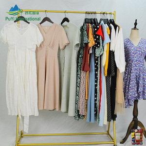 Vestidos Casuales de Seda Sintética con Estampado de Cuello en V, Venta al por Mayor Directa de Fábrica, Ropa Usada <span class=keywords><strong>a</strong></span> <span class=keywords><strong>Granel</strong></span> Mixta - Product Image 1