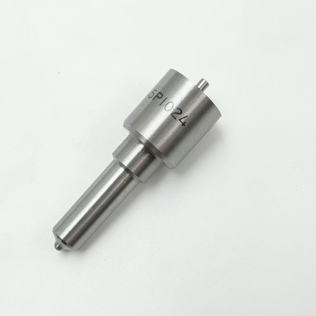 Common Rail Nozzle DLLA145P1024 Diesel Fuel Injector Nozzle Tips 093400-1024 for 095000-5931