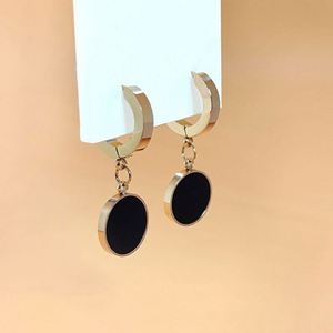 Pendientes de Oro Rosa de 18K Coreanos con Diamantes y Acero Inoxidable, Diseño Geométrico Simple y Elegante, Lindos y Modernos para Mujer - Product Image 4