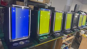 Machine de jeu de compétences de comptoir avec grand bouton de jeu intégré dans le bar et accepteur de pièces pour le marché français - Product Image 2