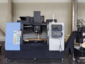 DSM5705 Serie Superior Estabilidad de alta precisión Automatizado CNC Centro de mecanizado vertical de 3 ejes Fanuc BT40 para mecanizado de metales - Product Image 2