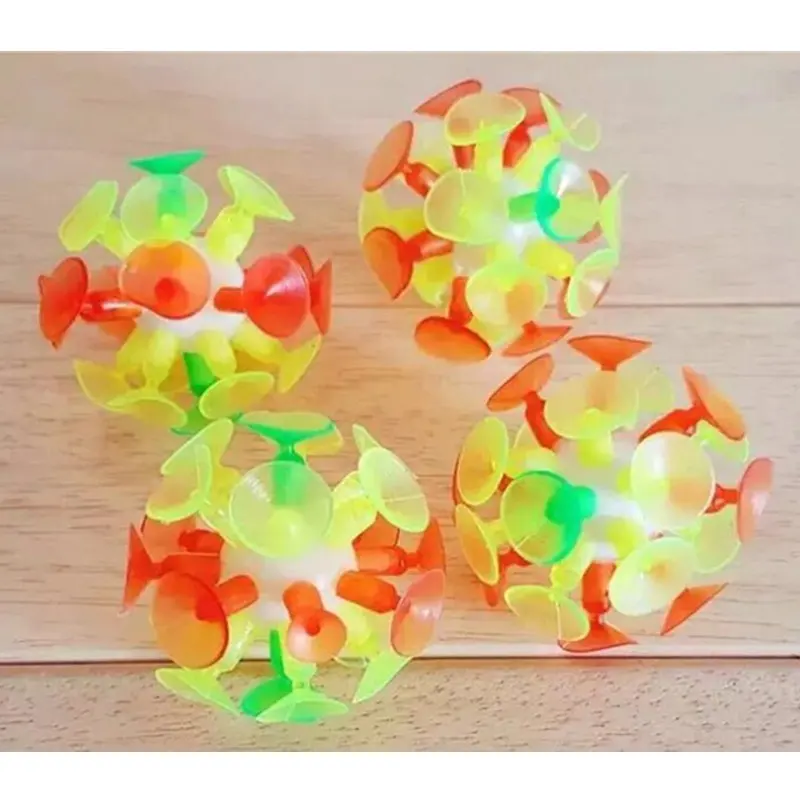 Kids Light Up Toy Sticky Ball Colorful Sucker BallとLight Suction Cup Ball