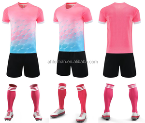 Hoge Kwaliteit 100% Polyester Voetbal Jersey Set Custom Voetbal Uniform Voetbal Uniformen Voor Mannen - Product Image 2