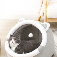 Lit pour chat semi-fermé, adorable maison pour chat avec oreilles de chat, jouet suspendu, coussin doux, fond antidérapant pour chats d'intérieur et chatons