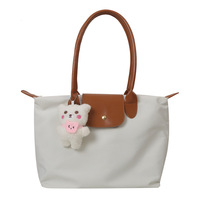 Sac fourre-tout en nylon pour femmes avec pendentif ours, sac à bandoulière de grande capacité, sac à main décontracté, sac de shopping quotidien