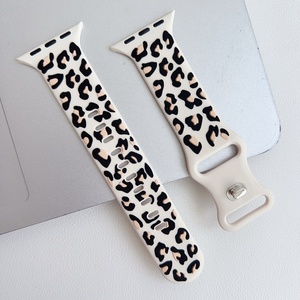 Correa de silicona con estampado de leopardo 3D de varios colores correa de reloj en relieve personalizada <span class=keywords><strong>38mm</strong></span> 40mm 41mm <span class=keywords><strong>para</strong></span> <span class=keywords><strong>Apple</strong></span> <span class=keywords><strong>Watch</strong></span> Series <span class=keywords><strong>3</strong></span> 4 5 6 SE - Product Image 1