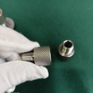 Bộ chuyển đổi Bộ Lọc nhiên liệu tùy chỉnh-Nữ 1/2-20 UNF đến 1/2-28 sợi unef Nam. - Product Image 6