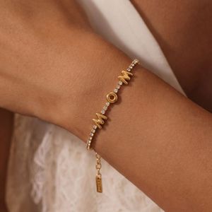 Collana da Donna Zijin alla Moda in Acciaio Inossidabile con Placcatura in Oro PVD, Ciondolo a Forma di Bambù con Zirconi e Scritta MAMA, Regalo per la <span class=keywords><strong>Festa</strong></span> della Mamma - Product Image 2