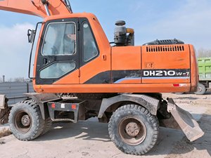 รถขุดล้อยาง Doosan DH210W-7 มือสอง สีเดิมจากโรงงาน ยางดี เครื่องยนต์ เกียร์ มอเตอร์ ใช้งานได้ดี - Product Image 1