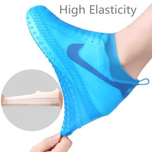 Couvre-chaussures imperméables antidérapants en silicone réutilisables avec logo personnalisé, transparents, pour les jours de pluie et de boue en extérieur (taille moyenne) - Product Image 3