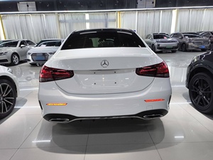 Guazi Mercedes-Benz <span class=keywords><strong>Classe</strong></span> <span class=keywords><strong>A</strong></span> 2021 Facelift d'<span class=keywords><strong>occasion</strong></span> de haute qualité, berline sportive <span class=keywords><strong>180</strong></span> L, <span class=keywords><strong>essence</strong></span>, vente en gros - Product Image 2