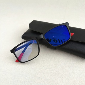 Occhiali fotocromatici unisex Tr90 per uomo, anti luce blu, resistenti, ultraleggeri, rettangolari, con cerniera a molla, per interni ed esterni, 2 in 1 - Product Image 1