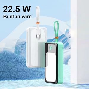 Mini batterie externe portable 8000 mAh avec lampe torche LED, interface USB, charge rapide, idéale pour les voyages, les activités de plein air, cadeau universel - Product Image 2