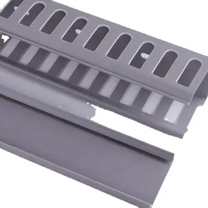 그레이 블루 화이트 컬러 슬롯 PVC 케이블 덕트 공장 맞춤형 길이 2.9m 크기 50mm x 35mm